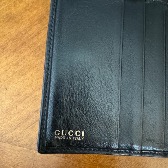 Gucci Compact Bamboo Accent Wallet - Picture 9 of 10